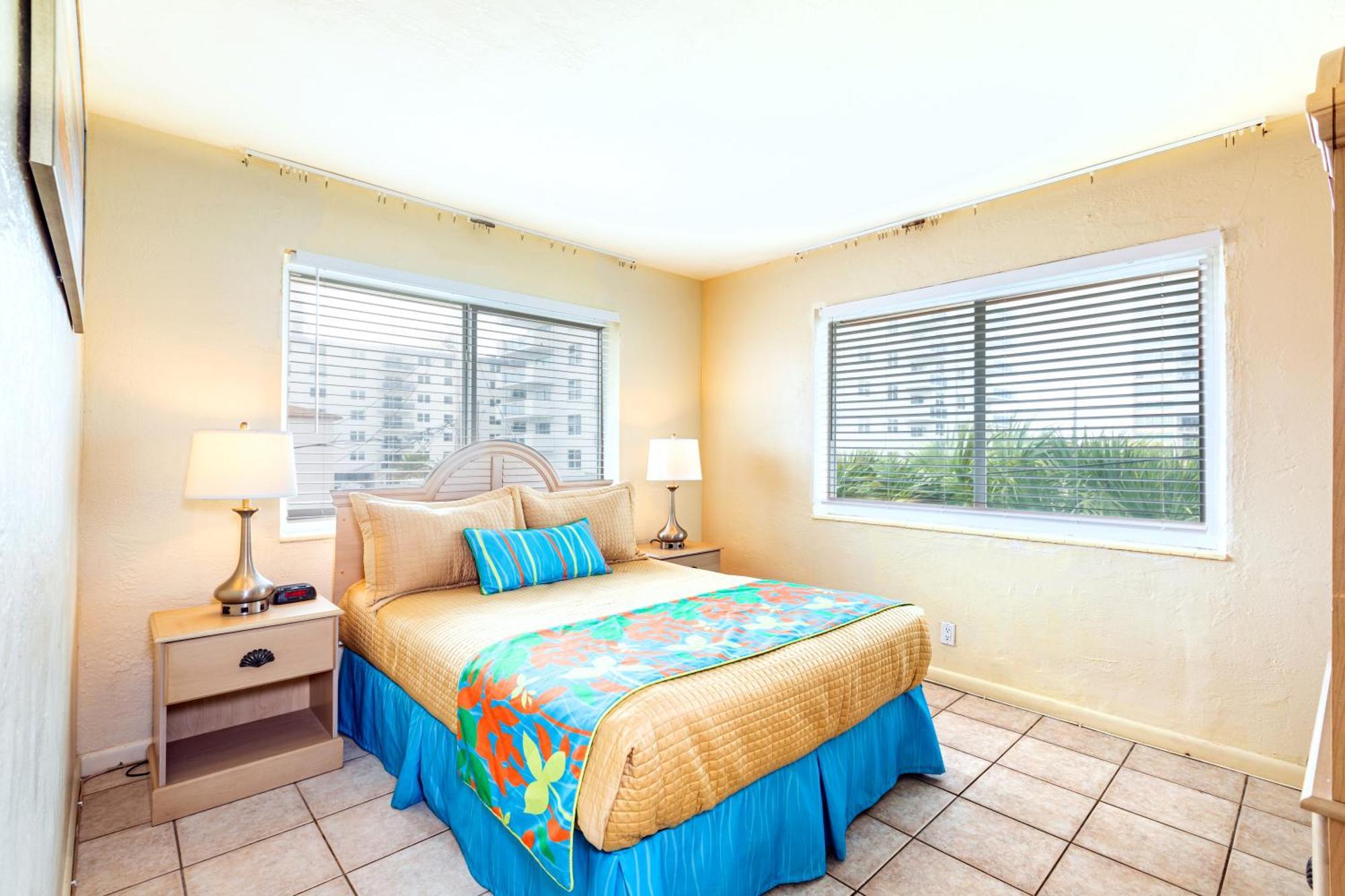 Enchanted Isle Hollywood Beach Resort Exterior photo